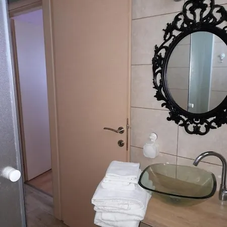 Polystylohill Apartment