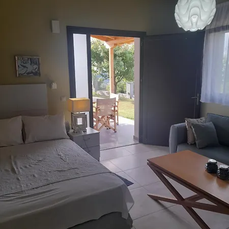 Polystylohill Apartment